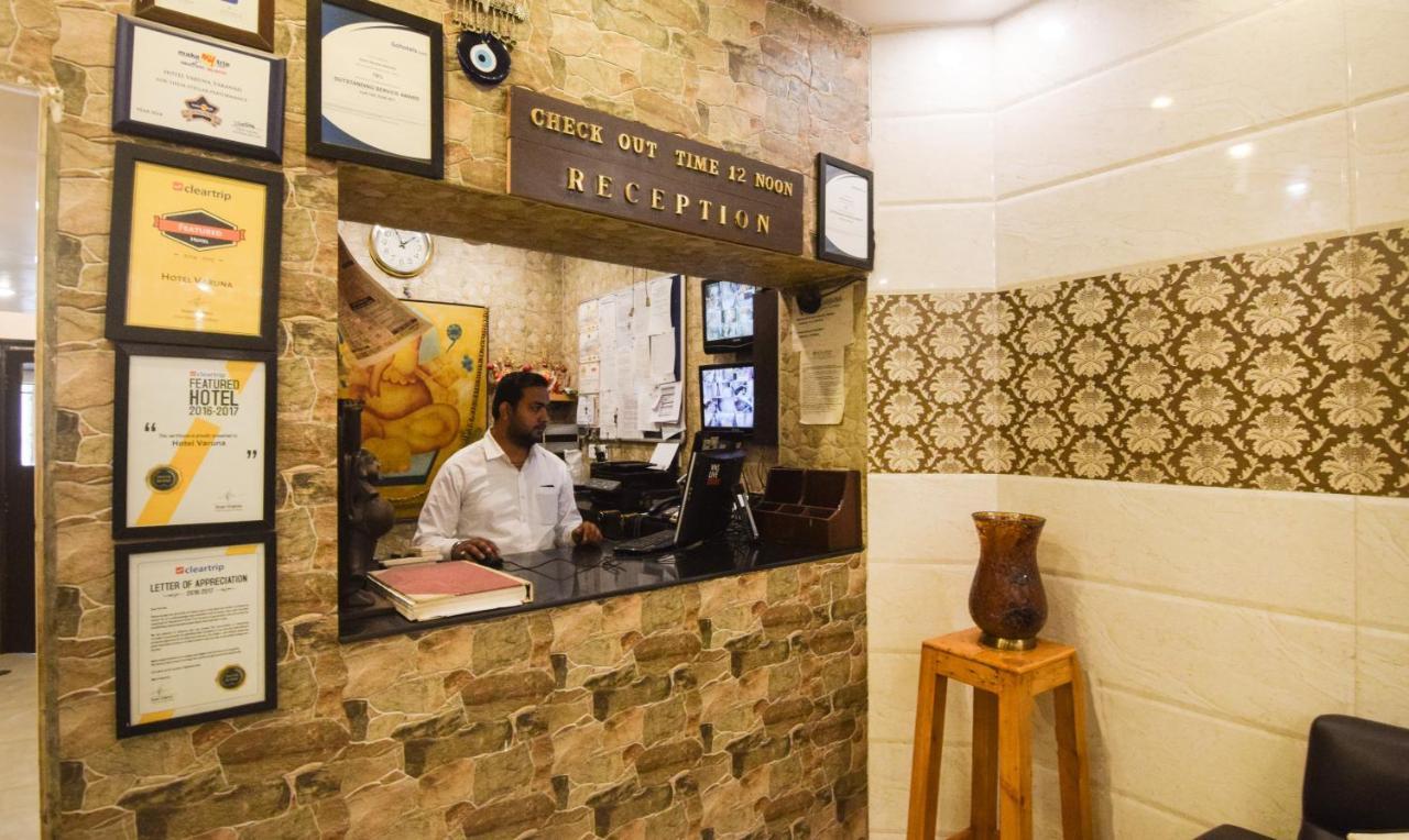 Hotel Varuna Varanasi Exteriör bild